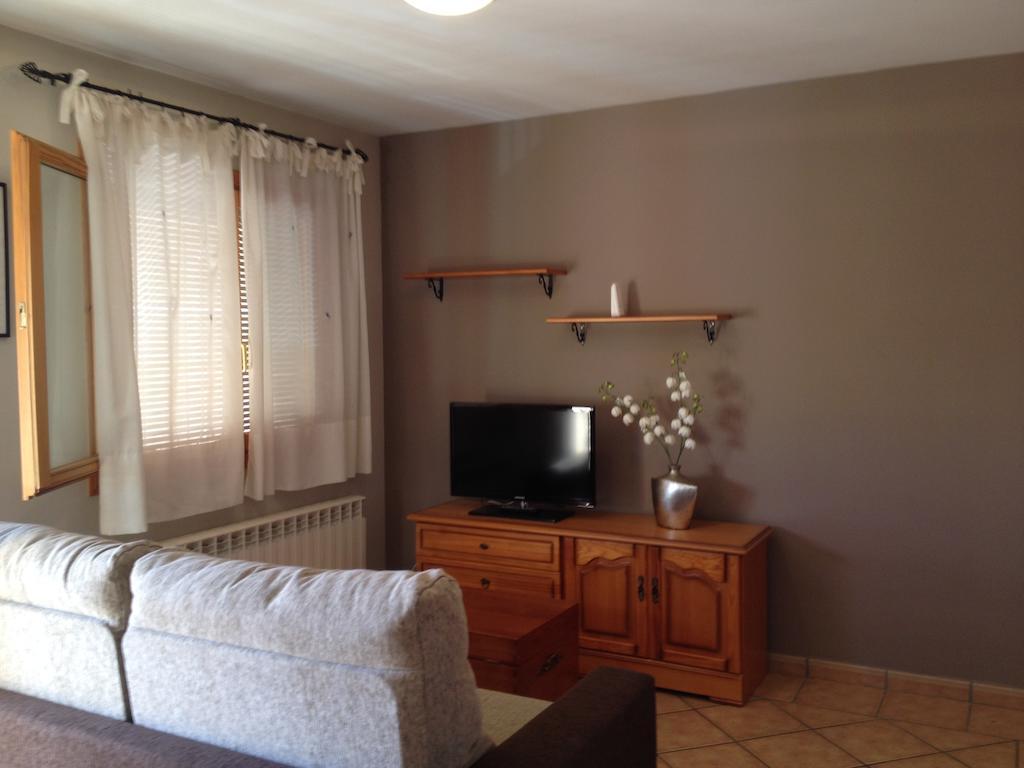 Apartamentos Residencial Fornocal Alquézar Zimmer foto